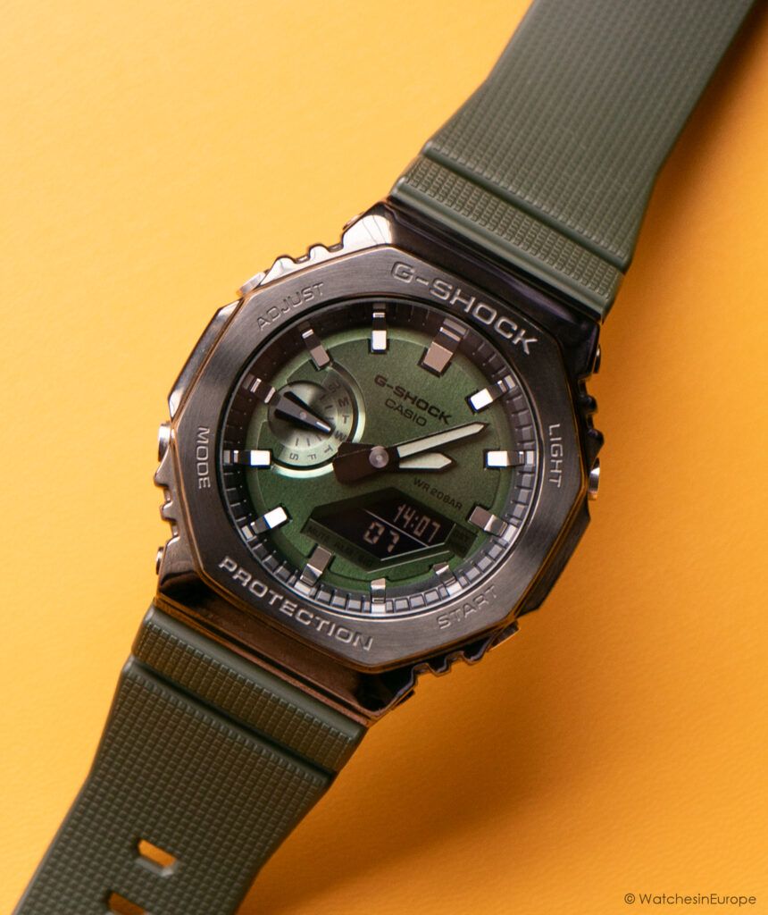 OctaForce Premium Octagonal Metal Sport Watch – Stainless Steel Bezel, Bold Green Edition