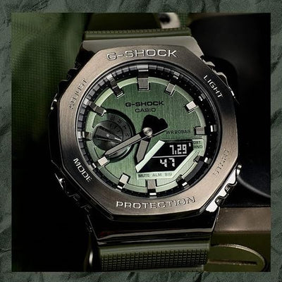 OctaForce Premium Octagonal Metal Sport Watch – Stainless Steel Bezel, Bold Green Edition