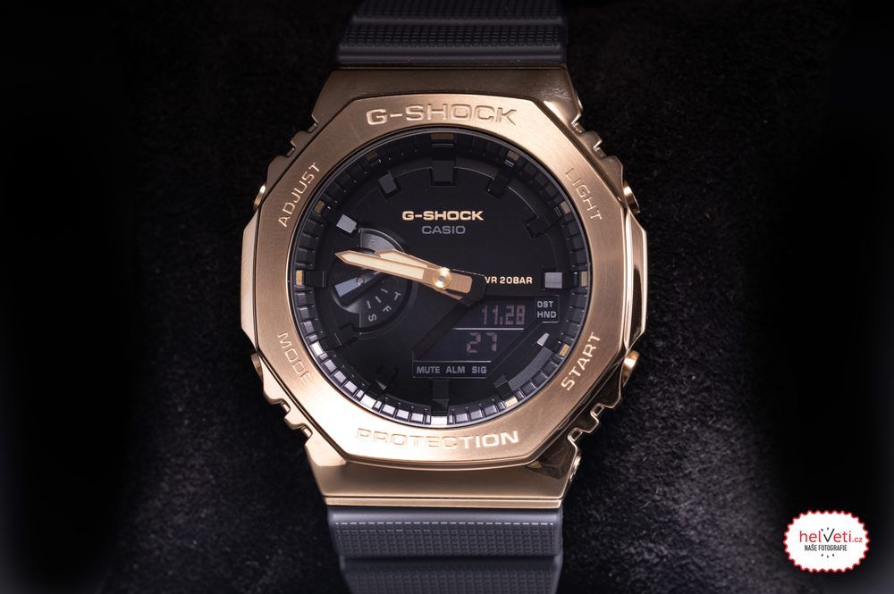 Premium Octa Metal Sport Watch – Black Edition | The Power of Precision