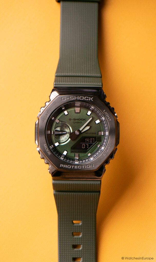 OctaForce Premium Octagonal Metal Sport Watch – Stainless Steel Bezel, Bold Green Edition