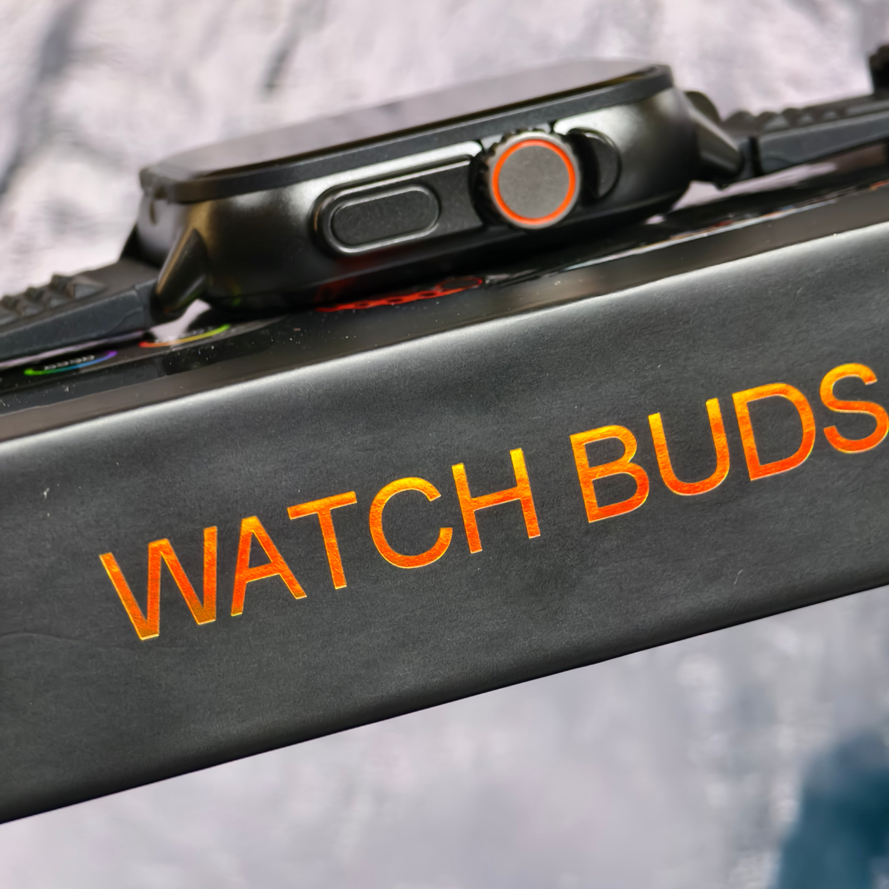 Kalobee GT8 Smartwatch with Built In Buds