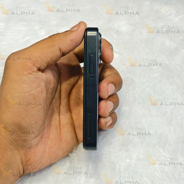 Snexian Bold 300 | 3.0” Display | 2000mAh Battery | Dual SIM Feature Phone