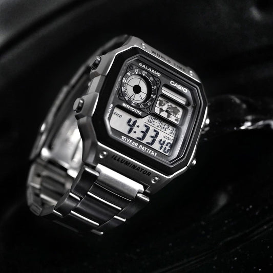 Illuminator World Time–Inspired Digital Watch | Retro Classic Metal Strap Edition