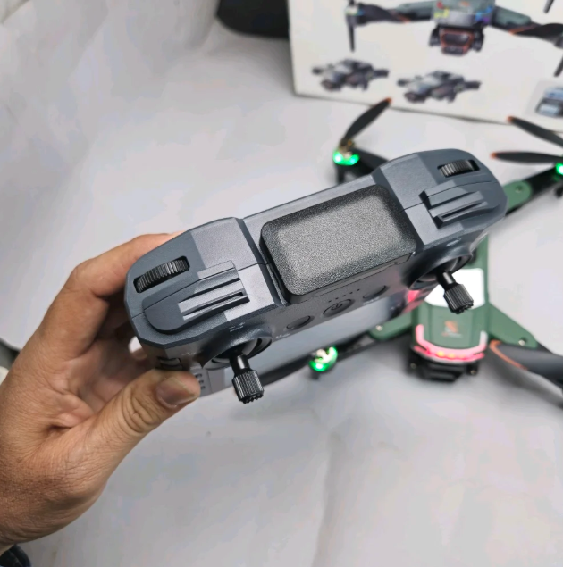 JS39P 4K Drone with 9-Inch Display Remote